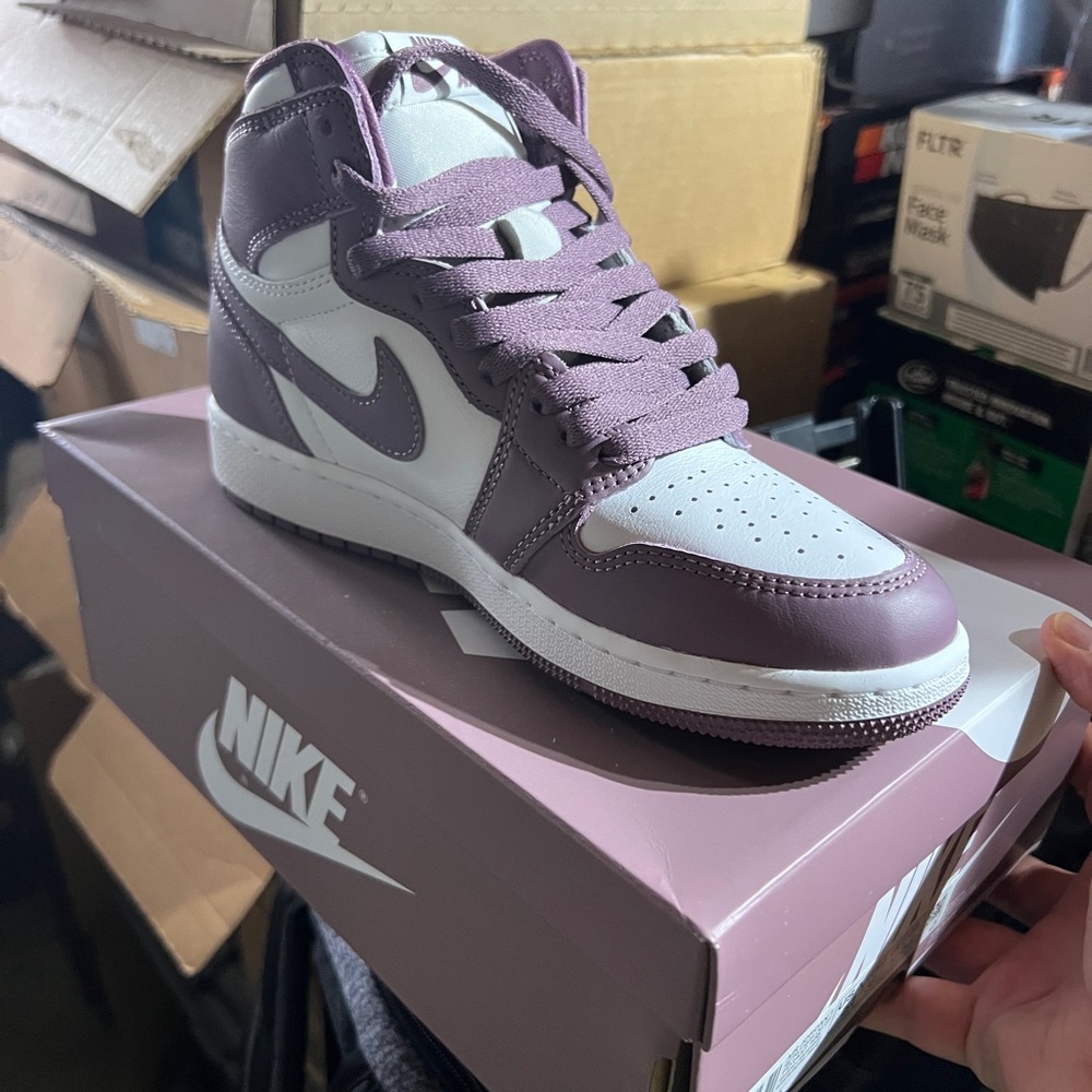 Nike Women's Mauve and White High-Top Sneakers